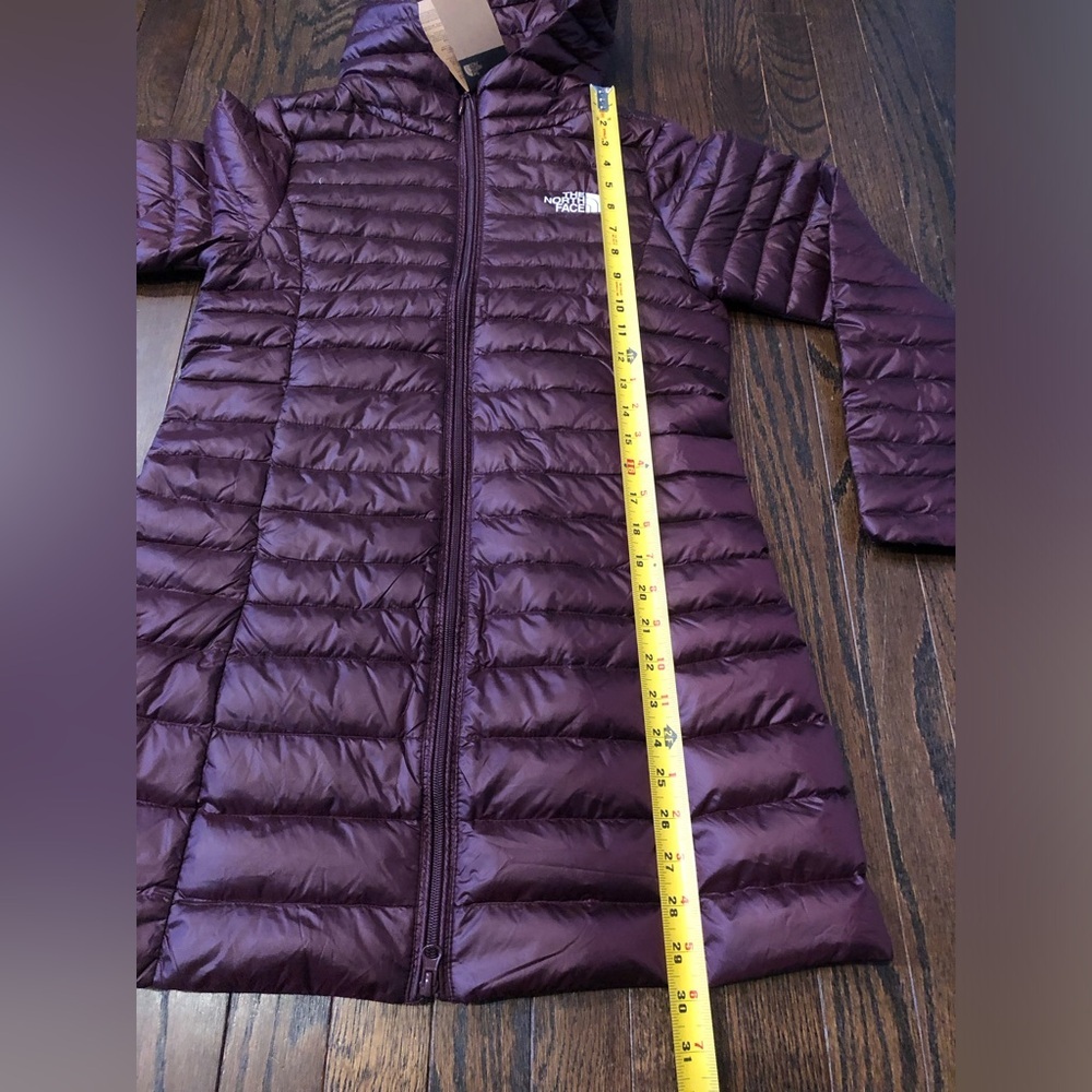 The North Face Girls L (12Y) Dark Merlot Lightweight Down Hooded Puffer Jacket - Picture 6 of 11